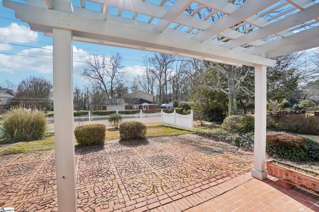 110 Leyswood Drive, Greenville, SC 29615