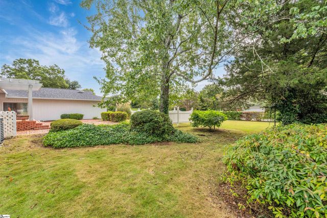 110 Leyswood Drive, Greenville, SC 29615