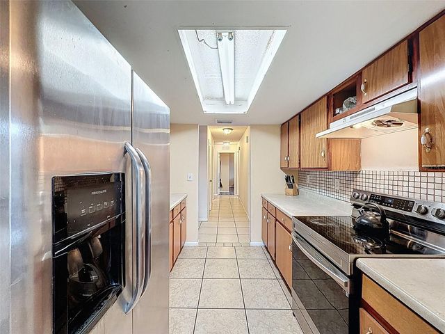 16026 SURREY DRIVE, Hudson, FL 34667