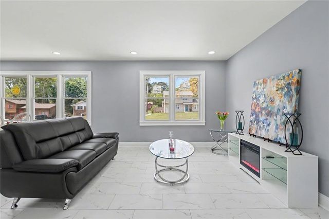 10664 Sandpiper Road, Jonesboro, GA 30238