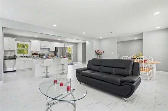 10664 Sandpiper Road, Jonesboro, GA 30238