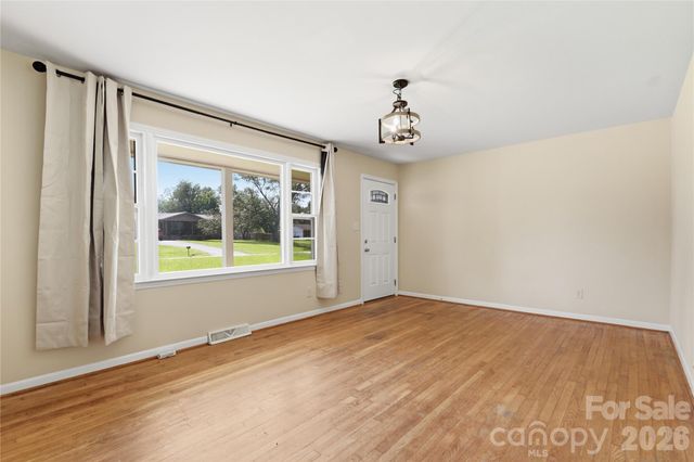 2819 Randolph Road, Statesville, NC 28625