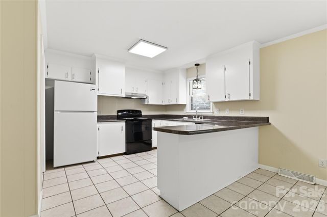 2819 Randolph Road, Statesville, NC 28625