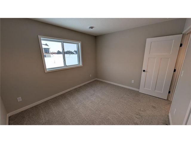 1060 Sharptail Run, New Richmond, WI 54017