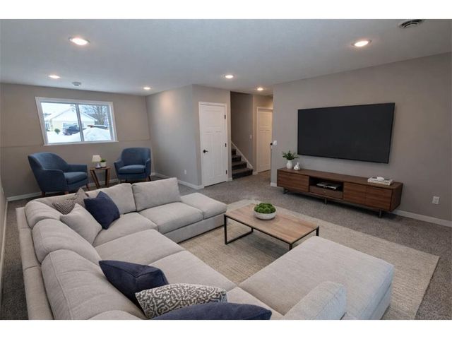 1060 Sharptail Run, New Richmond, WI 54017