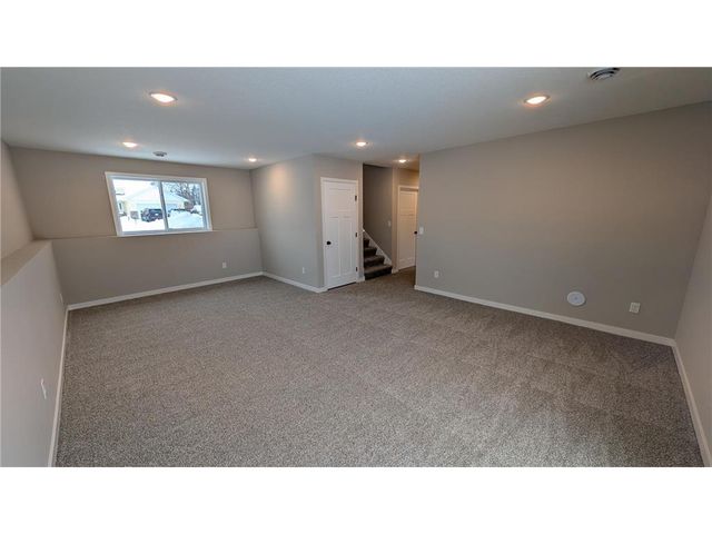 1060 Sharptail Run, New Richmond, WI 54017