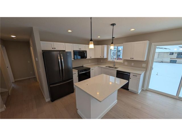 1060 Sharptail Run, New Richmond, WI 54017