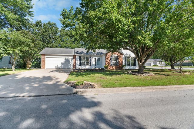 230 Meadow Ridge N, Branson, MO 65616