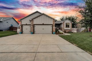2109 E Sunset St, Goddard, KS 67052