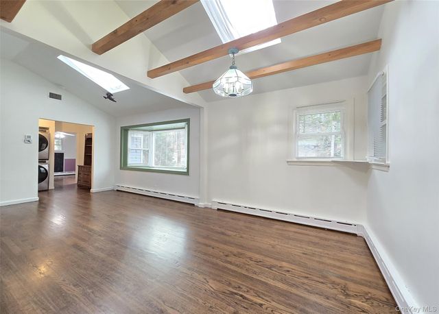 27 Forest Trail, Ridge, NY 11961