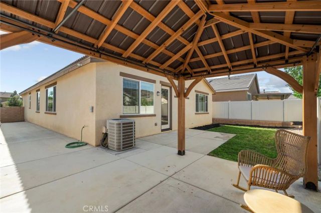 3915 Oregon Ash, San Bernardino, CA 92407