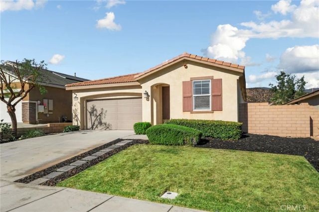 3915 Oregon Ash, San Bernardino, CA 92407