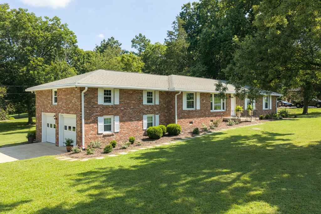 408 Hillview Dr, Mount Juliet, TN 37122