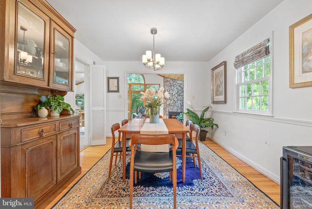 1302 TRINITY DR, Alexandria, VA 22314