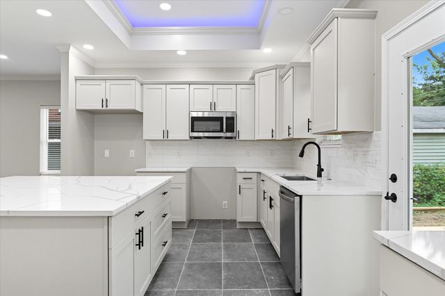 8618 Beatrice, Westland, MI 48185