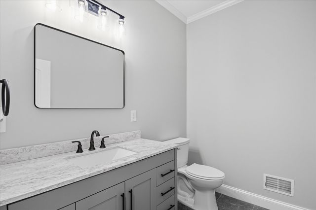 8618 Beatrice, Westland, MI 48185