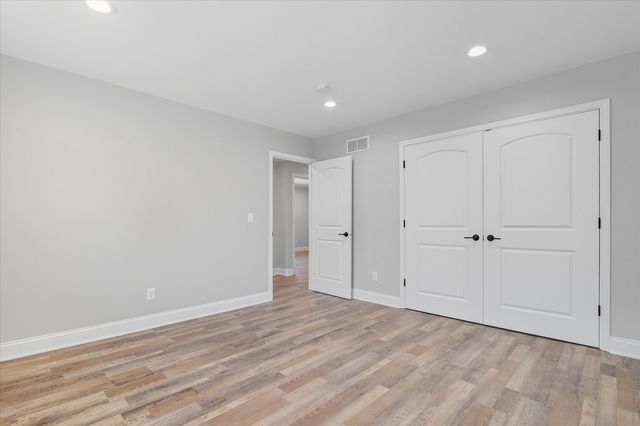 8618 Beatrice, Westland, MI 48185