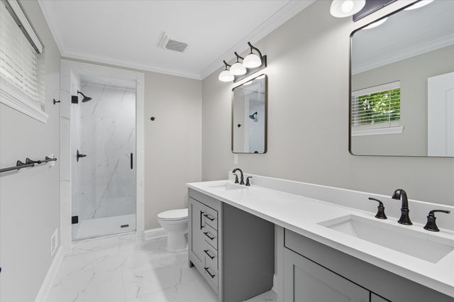 8618 Beatrice, Westland, MI 48185