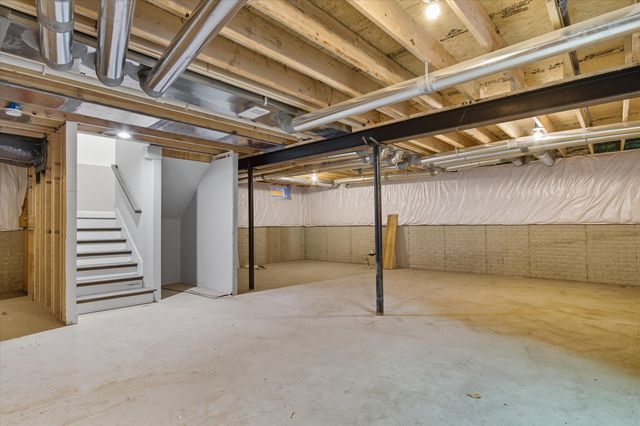 8618 Beatrice, Westland, MI 48185