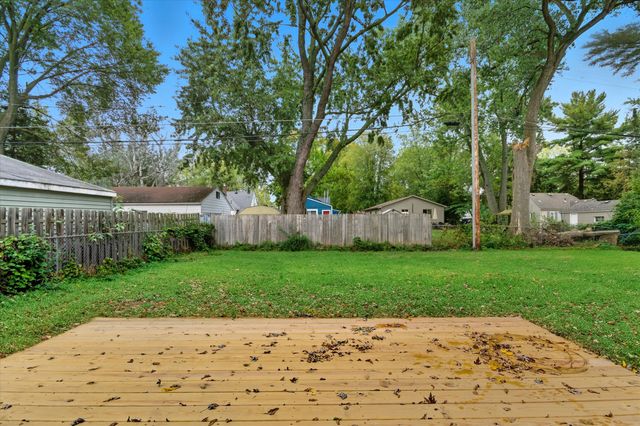 8618 Beatrice, Westland, MI 48185