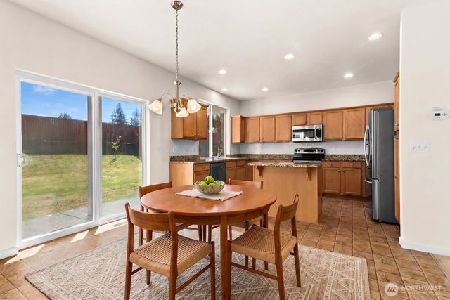 2407 88th Drive NE, Lake Stevens, WA 98258