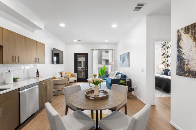 920 South St Apt 219, Nashville, TN 37203