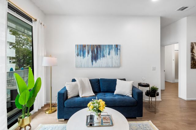 920 South St Apt 219, Nashville, TN 37203