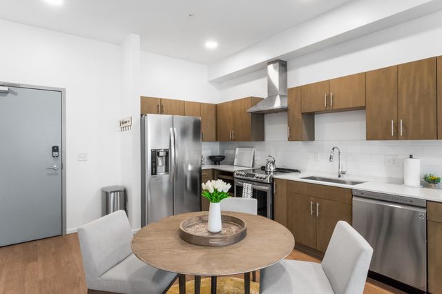 920 South St Apt 219, Nashville, TN 37203