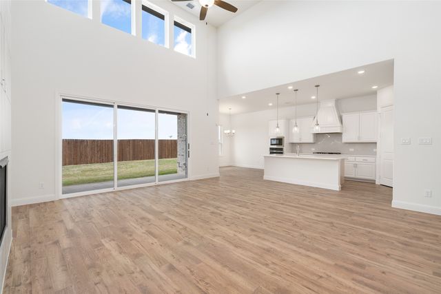 925 Cedar Street, Lavon, TX 75166
