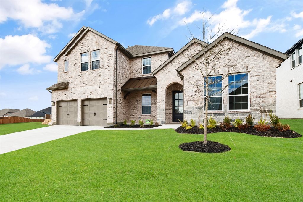 925 Cedar Street, Lavon, TX 75166