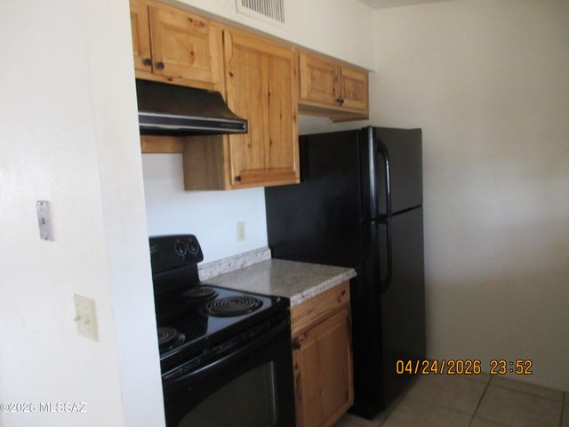 7406 N Boston Place, Tucson, AZ 85741