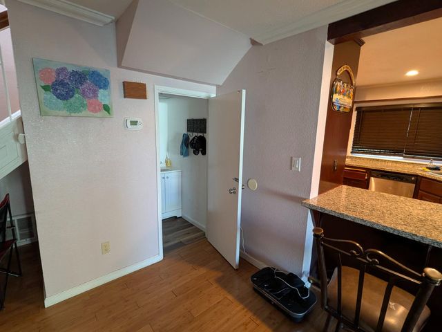 8075 Calle Royale Way, Sacramento, CA 95823