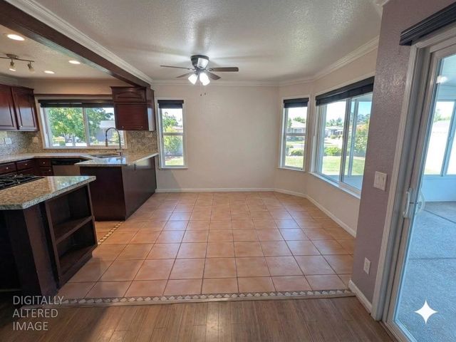 8075 Calle Royale Way, Sacramento, CA 95823