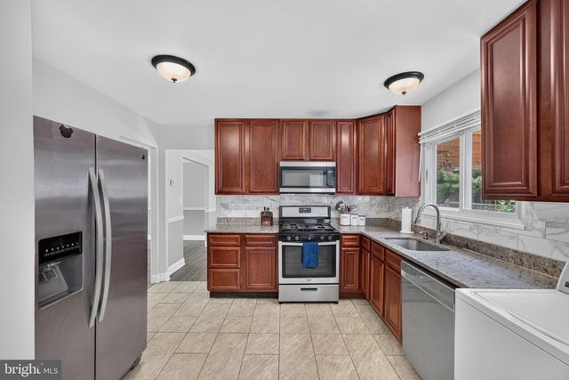 2106 N ROLLING RD N, Windsor Mill, MD 21244