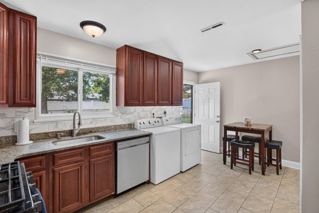 2106 N ROLLING RD N, Windsor Mill, MD 21244