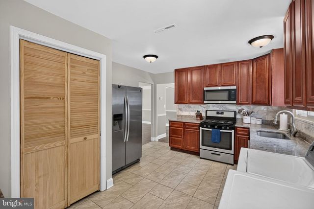 2106 N ROLLING RD N, Windsor Mill, MD 21244