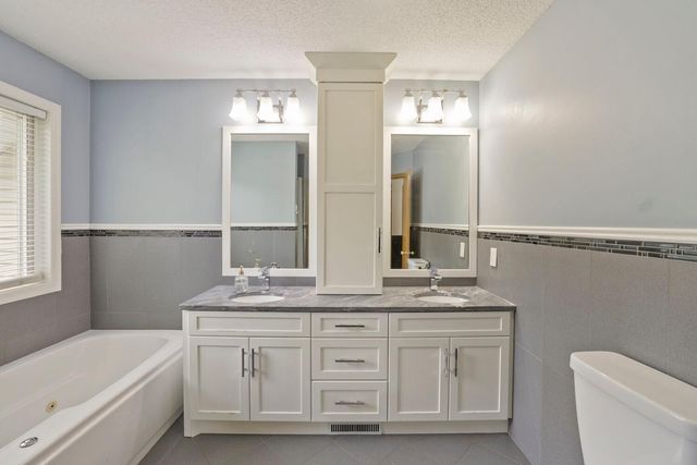 2068 124th Lane NW, Coon Rapids, MN 55448