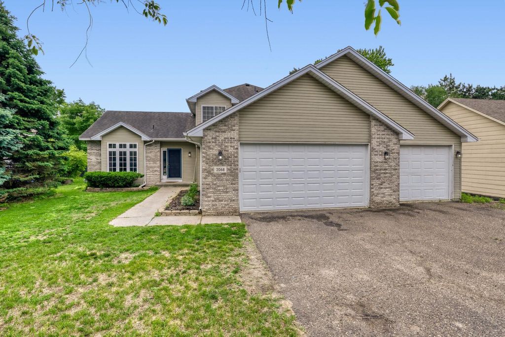 2068 124th Lane NW, Coon Rapids, MN 55448