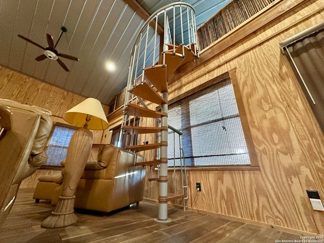 794 Rio Luna, Bandera, TX 78003