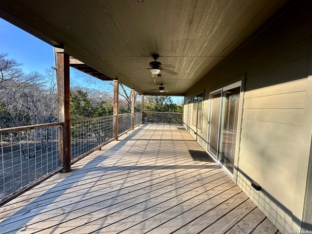 794 Rio Luna, Bandera, TX 78003