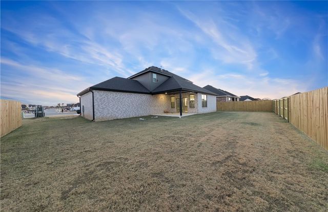 4979 Farmhouse Street, Springdale, AR 72762