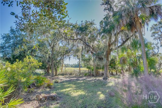 24 Captains Crossing, Savannah, GA 31411