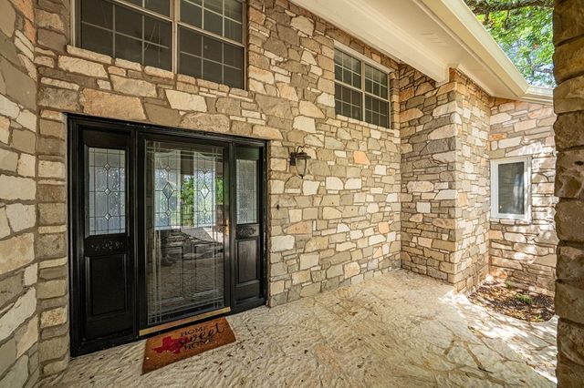 103 Connally Dr, Kerrville, TX 78028