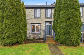 7027 Dublin Village Drive, Dublin, OH 43017