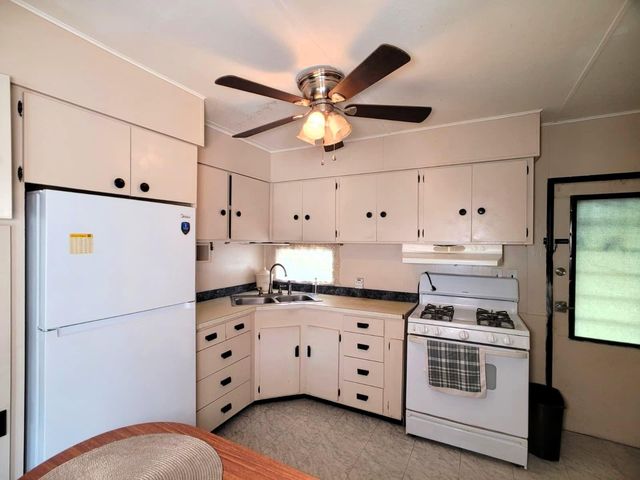 407 51ST AVENUE TERRACE W, Bradenton, FL 34207