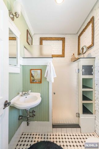 32 Willowdale Avenue, Montclair, NJ 07042