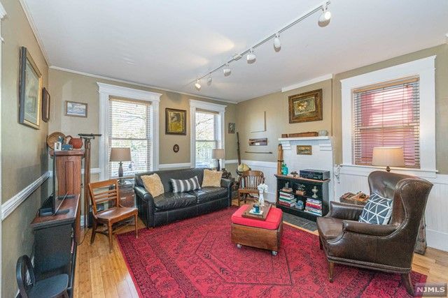 32 Willowdale Avenue, Montclair, NJ 07042