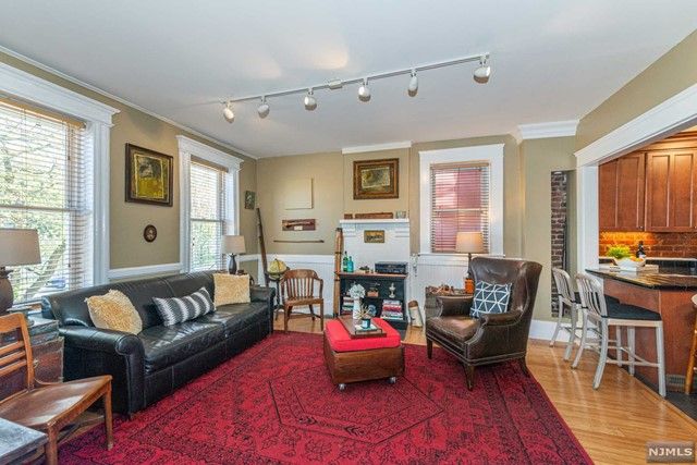 32 Willowdale Avenue, Montclair, NJ 07042