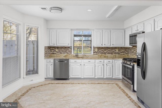 19 DORSET CT, Princeton, NJ 08540