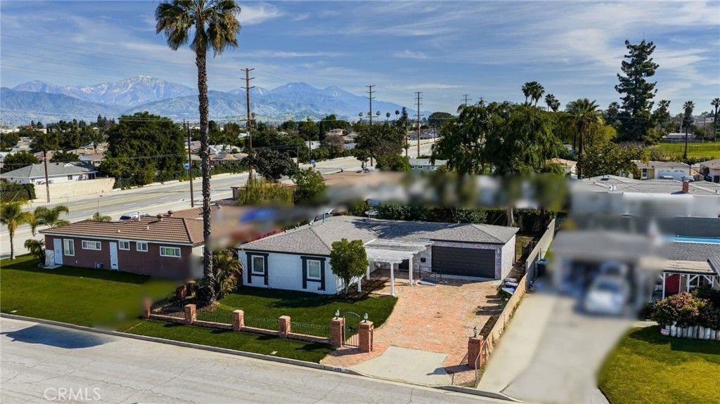 Image 2 of property listing at 4738 N Midsite, Covina, CA 91722